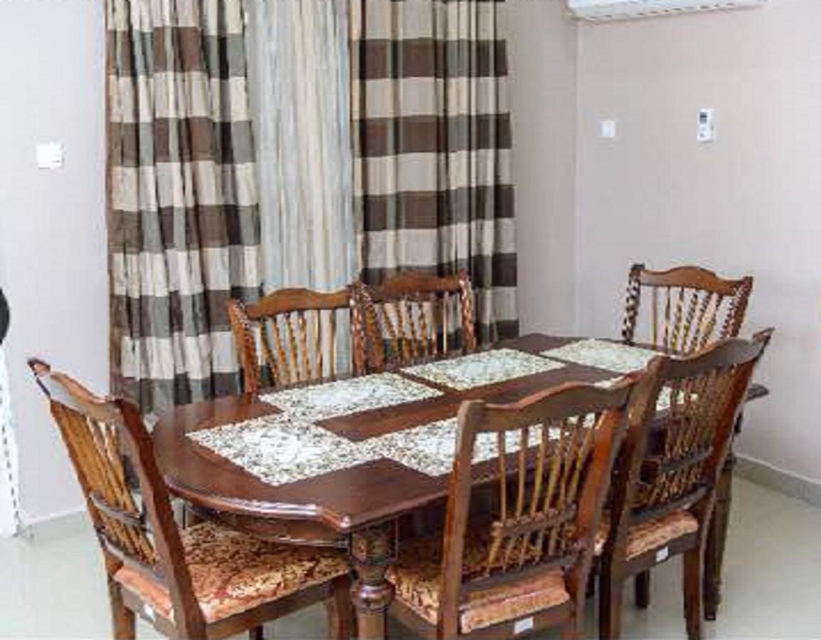 215 West Apartment Abuja Luaran gambar